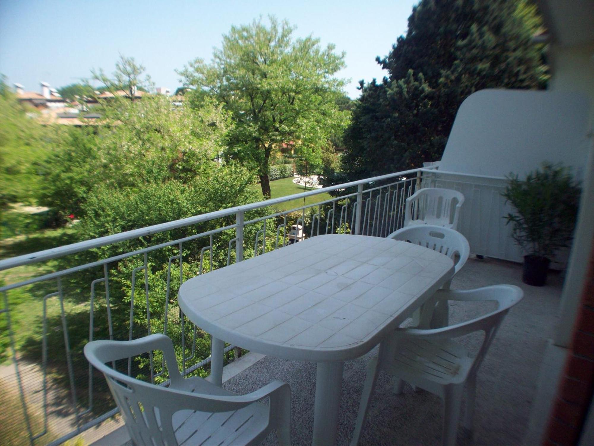 Casa Marialuigia - Appartamenti Solo Per Famiglie Lido di Jesolo Exterior photo
